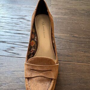 Anne Klein Brown Suede Shoes